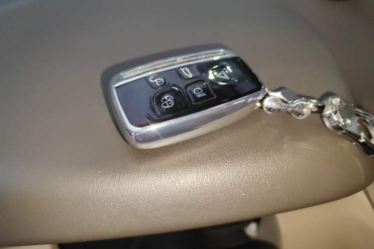 Used Land Rover Range Sport 2013 3.0 TDV6 Diesel Edition Vehicle Key