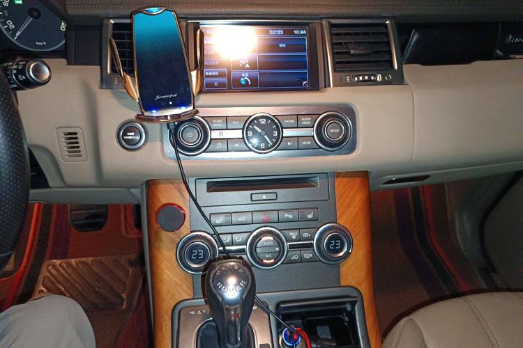 Used Land Rover Range Sport 2013 3.0 TDV6 Diesel Edition Audio And AC Panel