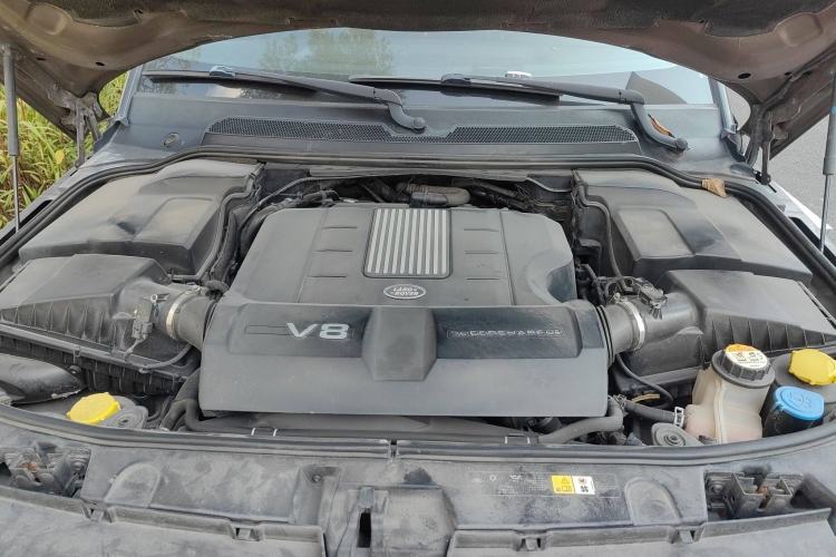 Used Land Rover Range Sport 2013 5.0 SC V8 HSE Engine Bay