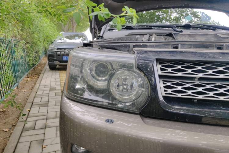 Used Land Rover Range Sport 2013 5.0 NA V8 HSE Right Front Headlight
