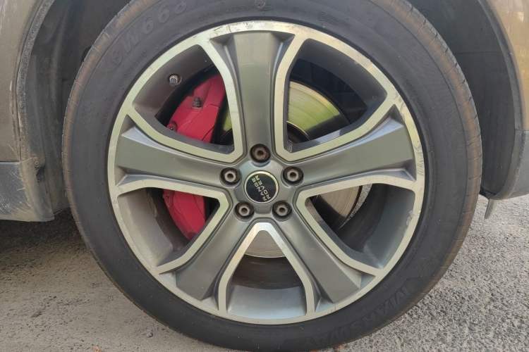 Used Land Rover Range Sport 2013 5.0 SC V8 HSE Right Front Wheel Hub