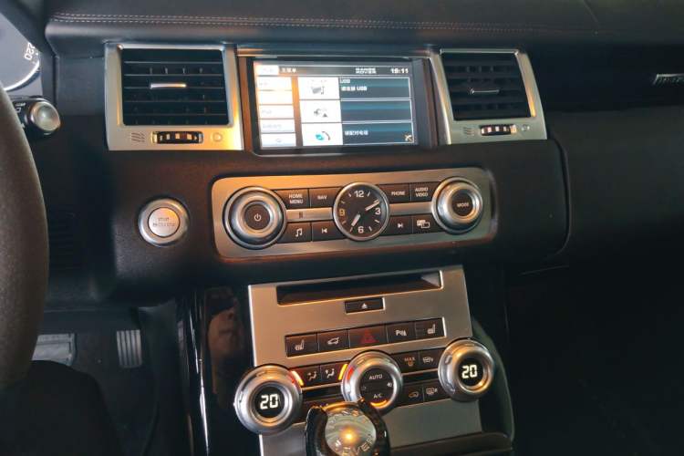 Used Land Rover Range Sport  Audio And AC Panel