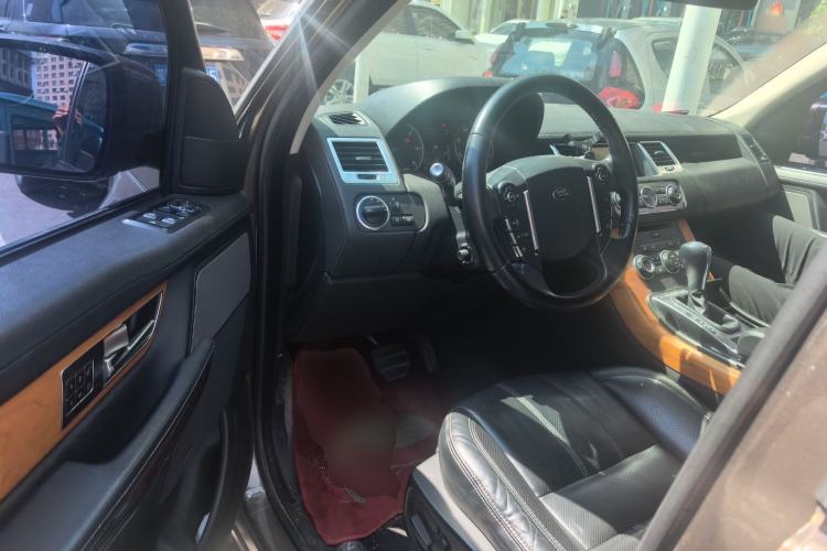 Used Land Rover Range Sport 2013 3.0 TDV6 Diesel Ultimate Sport Edition Driver Seat