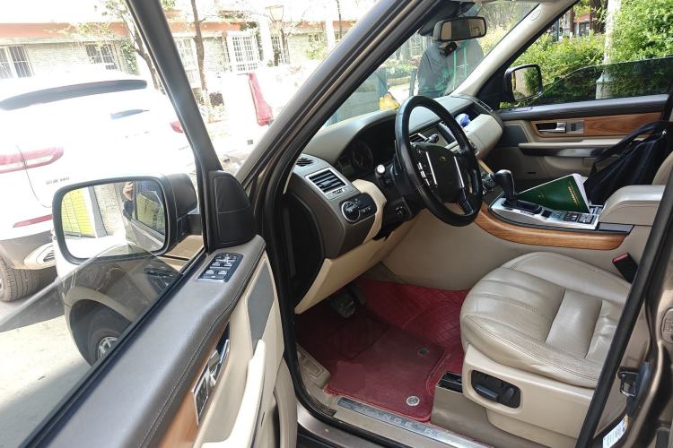 Used Land Rover Range Sport 2013 3.0 TDV6 Diesel Edition Driver Seat