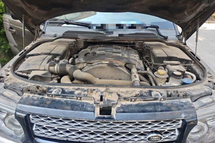 Used Land Rover Range Sport 2013 3.0 TDV6 Diesel Edition Engine Bay