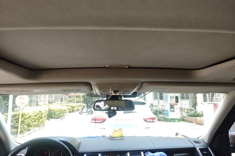 Used Land Rover Range Sport 2013 3.0 TDV6 Diesel Edition Headliner
