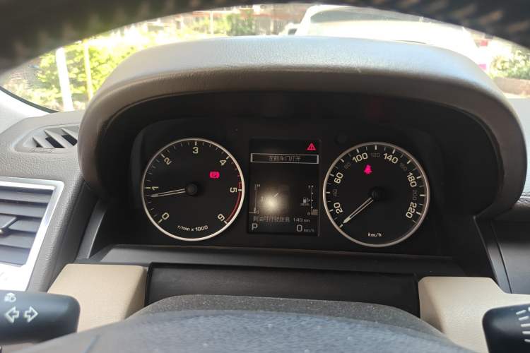 Used Land Rover Range Sport 2013 3.0 TDV6 Diesel Edition Instrument Cluster