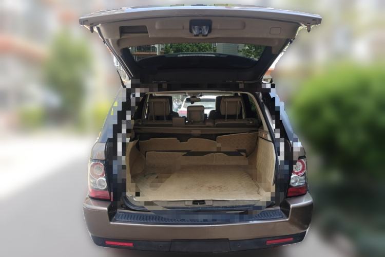 Used Land Rover Range Sport 2013 3.0 TDV6 Diesel Edition Trunk