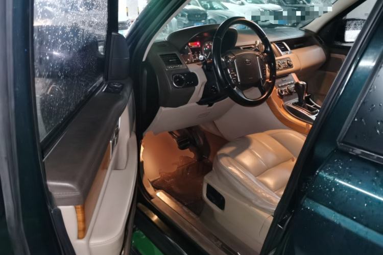 Used Land Rover Range Sport 2013 3.0 TDV6 Diesel Edition Driver Seat