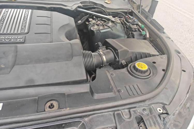 Used Land Rover Range Sport  Engine Bay Left