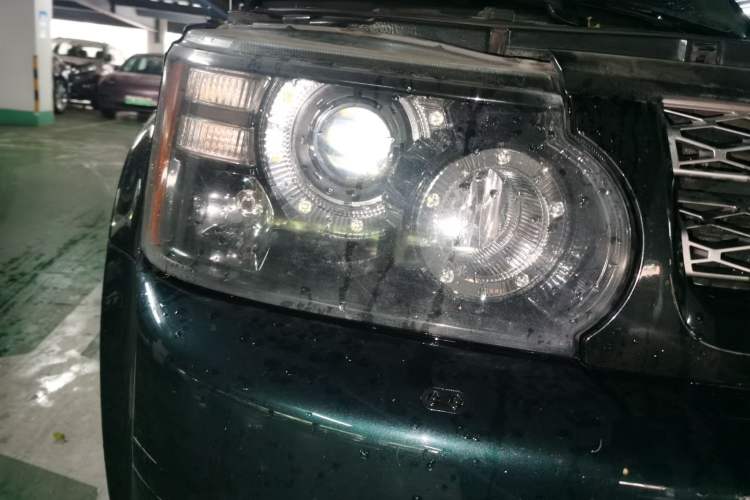 Used Land Rover Range Sport 2013 3.0 TDV6 Diesel Edition Right Front Headlight