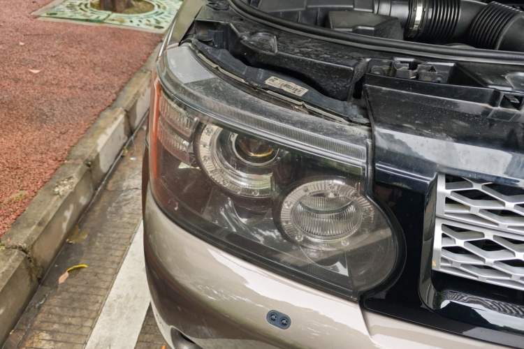 Used Land Rover Range Sport 2013 3.0 TDV6 Diesel Edition Right Front Headlight
