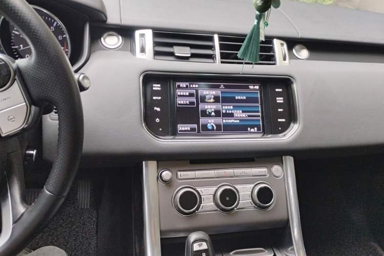 Used Land Rover Range Sport  Audio And AC Panel