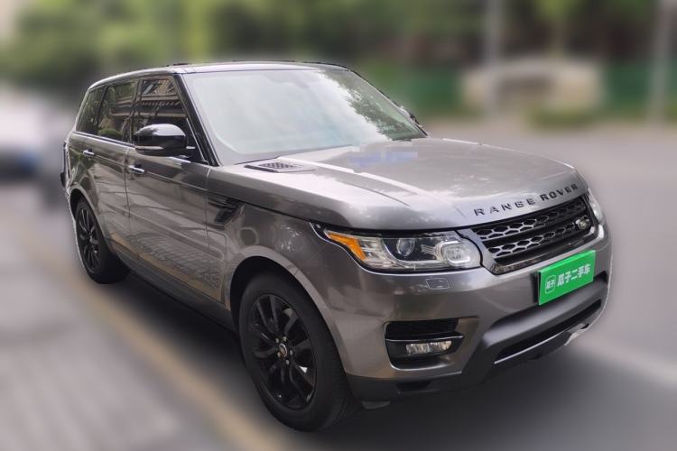 Used Land Rover Range Sport  Front Right 45 Deg