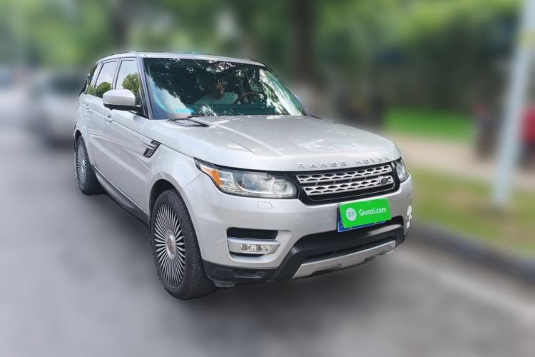 Used Land Rover Range Sport  Front Right 45 Deg