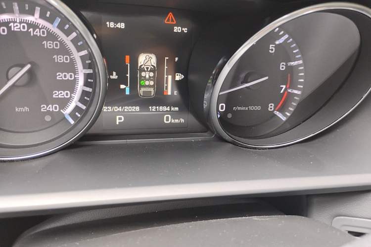 Used Land Rover Range Sport  Odometer Close Up