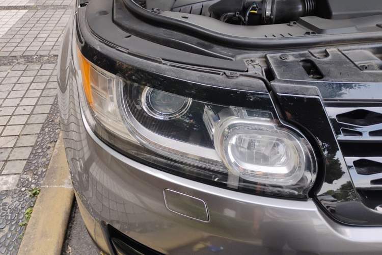 Used Land Rover Range Sport  Right Front Headlight