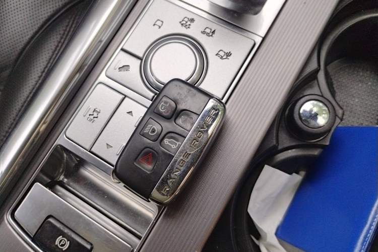 Used Land Rover Range Sport  Vehicle Key