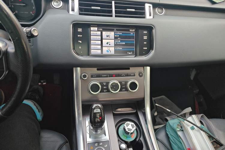 Used Land Rover Range Sport 2013 3.0 V6 U.S. Specification Audio And AC Panel