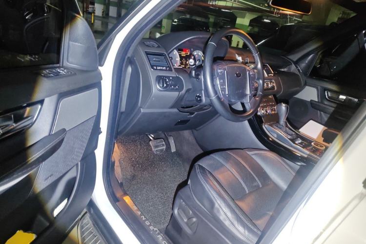 Used Land Rover Range Sport 2013 3.0 TDV6 Diesel Edition Driver Seat