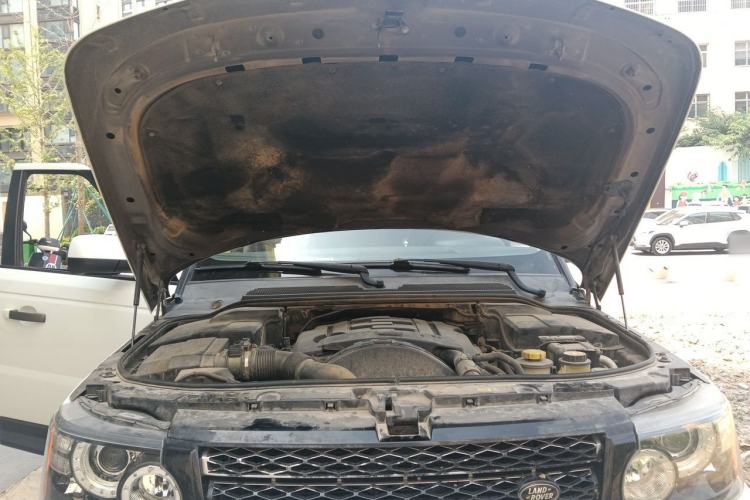 Used Land Rover Range Sport  Engine Bay