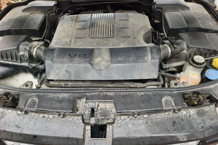 Used Land Rover Range Sport 2013 5.0 NA V8 HSE Engine Bay