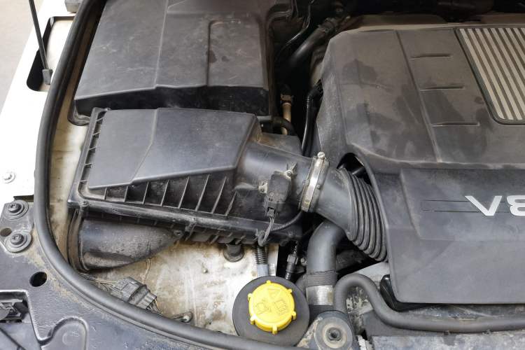 Used Land Rover Range Sport 2013 5.0 SC V8 HSE Engine Bay Right