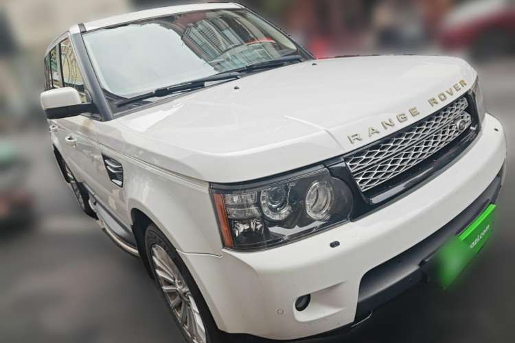 Used Land Rover Range Sport 2013 3.0 TDV6 Diesel Edition Front Right 45 Deg
