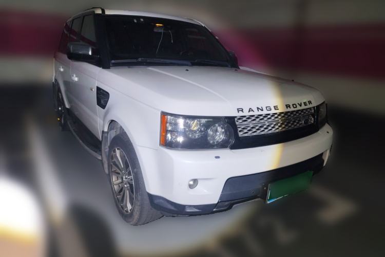 Used Land Rover Range Sport 2013 3.0 TDV6 Diesel Edition Front Right 45 Deg