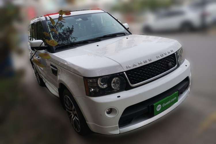 Used Land Rover Range Sport 2013 3.0 TDV6 Diesel Ultimate Sport Edition Front Right 45 Deg