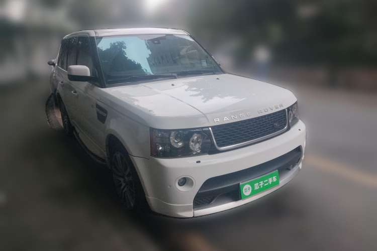 Used Land Rover Range Sport 2013 5.0 NA V8 HSE Front Right 45 Deg
