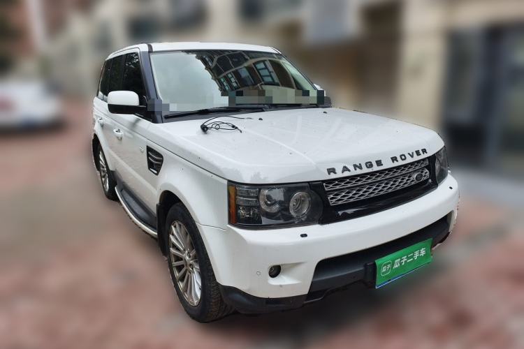 Used Land Rover Range Sport 2013 5.0 NA V8 HSE Front Right 45 Deg