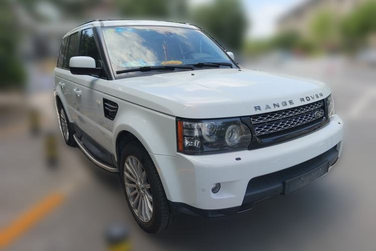 Used Land Rover Range Sport 2013 5.0 NA V8 HSE Front Right 45 Deg
