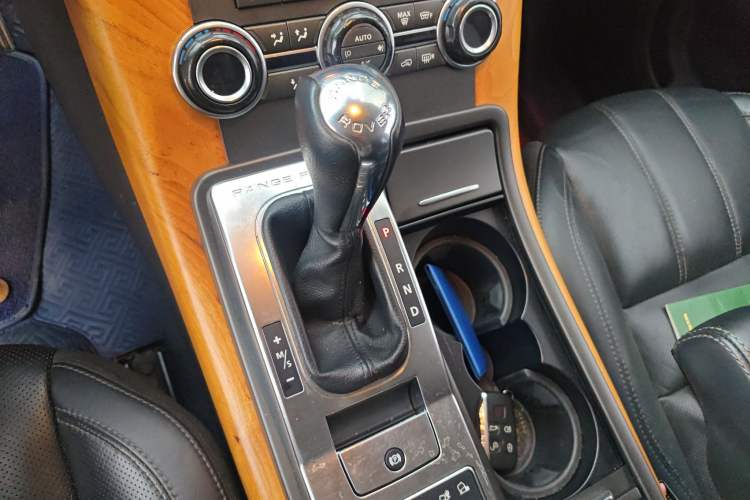 Used Land Rover Range Sport 2013 5.0 NA V8 HSE Gear Lever