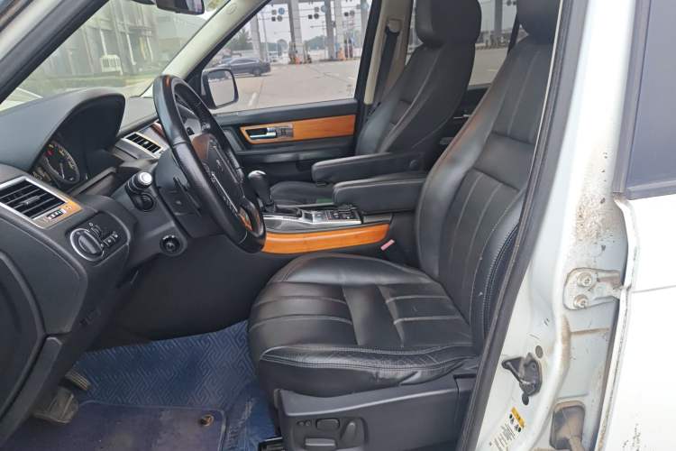 Used Land Rover Range Sport 2013 5.0 NA V8 HSE Left Front Seat