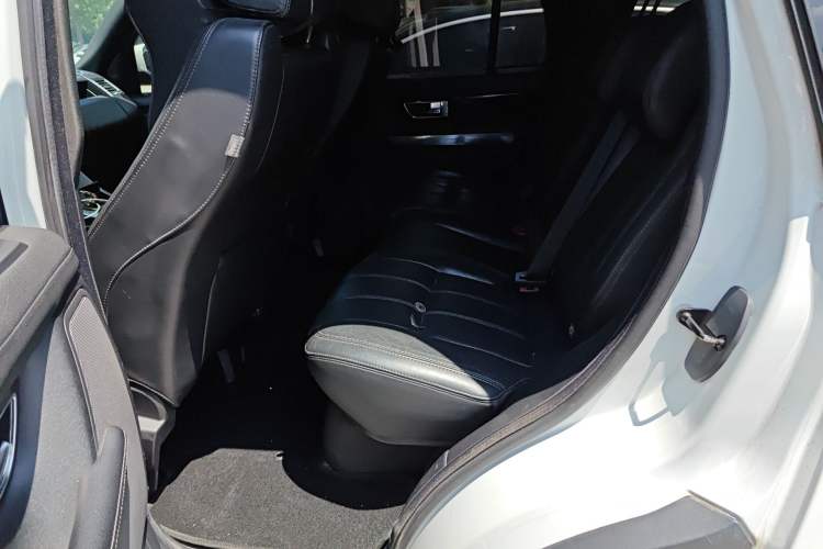 Used Land Rover Range Sport 2013 3.0 TDV6 Diesel Edition Left Rear Seat