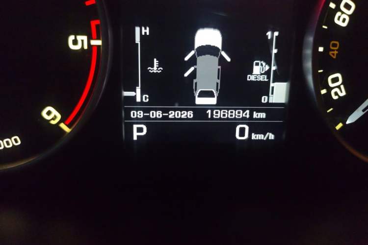 Used Land Rover Range Sport 2013 3.0 TDV6 Diesel Ultimate Sport Edition Odometer Close Up