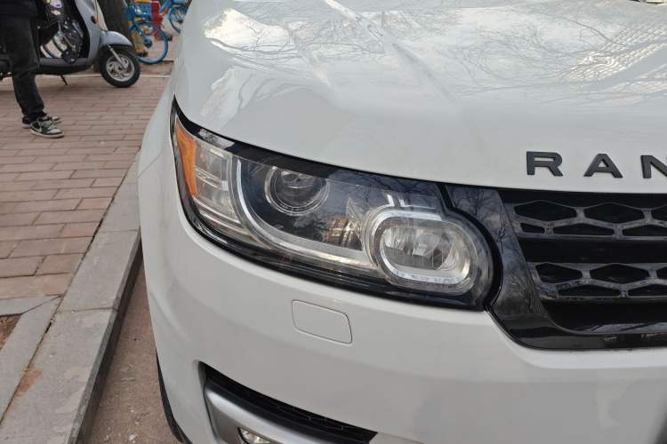 Used Land Rover Range Sport 2013 3.0 V6 U.S. Specification Right Front Headlight