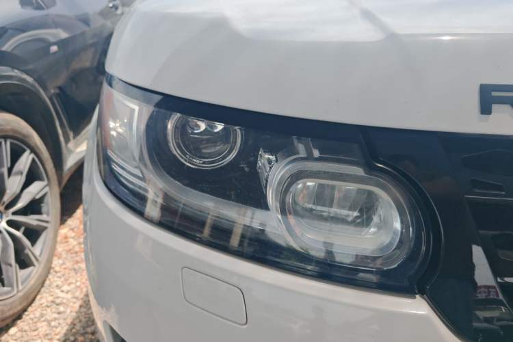 Used Land Rover Range Sport 2013 3.0 V6 U.S. Specification Right Front Headlight