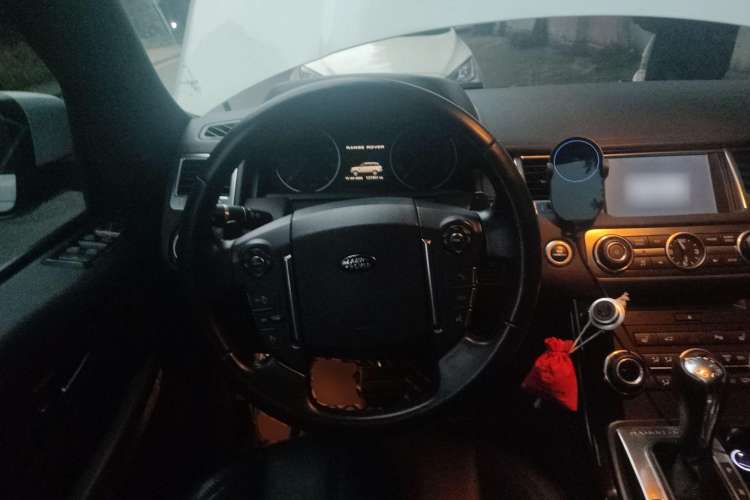 Used Land Rover Range Sport 2013 5.0 NA V8 HSE Steering Wheel