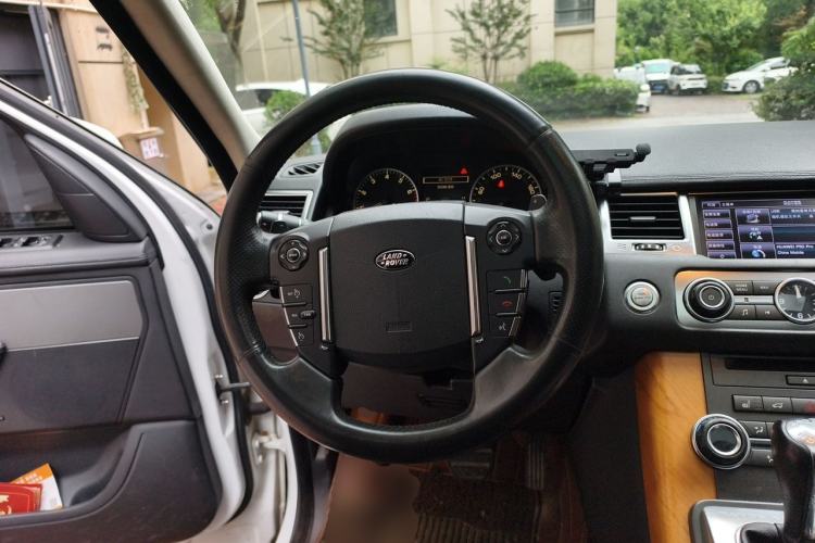 Used Land Rover Range Sport 2013 5.0 NA V8 HSE Steering Wheel