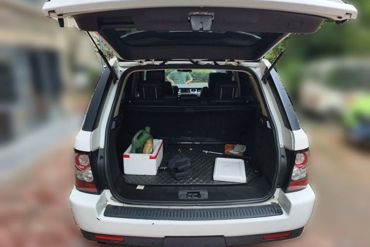 Used Land Rover Range Sport 2013 5.0 NA V8 HSE Trunk