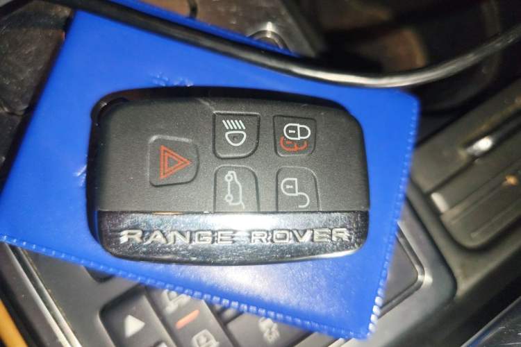 Used Land Rover Range Sport 2013 3.0 TDV6 Diesel Ultimate Sport Edition Vehicle Key