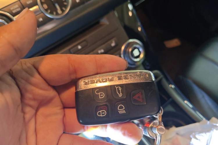 Used Land Rover Range Sport 2013 5.0 NA V8 Black Label Limited Edition Vehicle Key