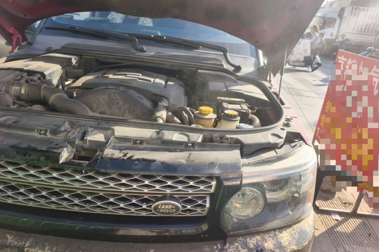Used Land Rover Range Sport 2013 3.0 TDV6 Diesel Edition Engine Bay Left