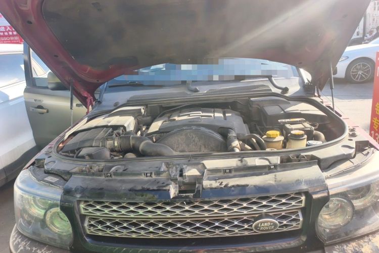 Used Land Rover Range Sport 2013 3.0 TDV6 Diesel Edition Engine Bay