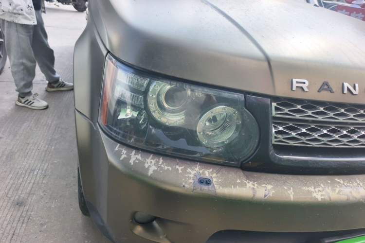 Used Land Rover Range Sport 2013 3.0 TDV6 Diesel Edition Right Front Headlight
