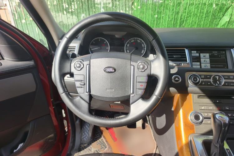 Used Land Rover Range Sport 2013 3.0 TDV6 Diesel Edition Steering Wheel