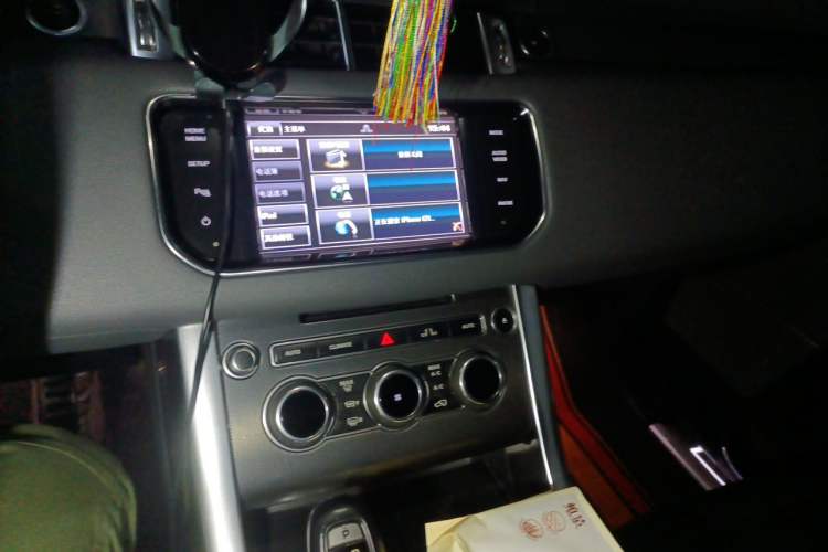 Used Land Rover Range Sport 2014 3.0 SC V6 HSE DYNAMIC Audio And AC Panel