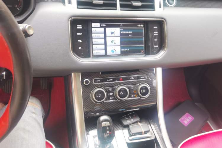 Used Land Rover Range Sport 2014 3.0 SC V6 HSE Audio And AC Panel
